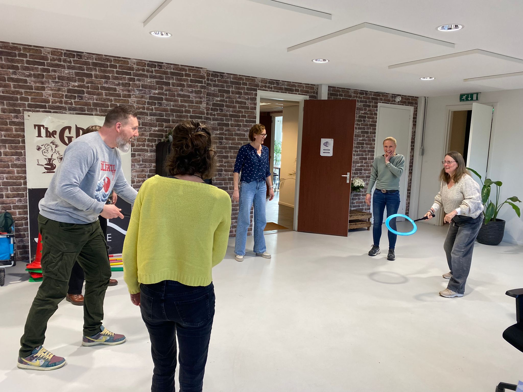 cursisten ontvangen certificaat pm werken met jeugdigen 12 18 2